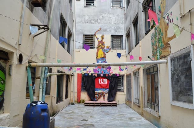 Interior da Ocupação São João 288.