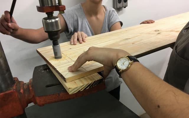 Processo de produção dos mobiliários. Fonte: Natureza Política, 2018