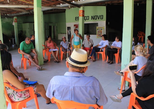 Roda de Conversa sobre direito à moradia e lutas comunitárias pelo direito à moradia em Fortaleza.